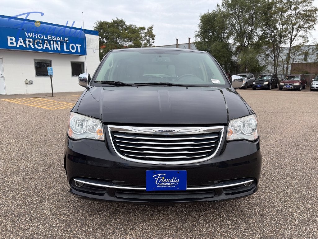 2015 Chrysler Town & Country Touring-L