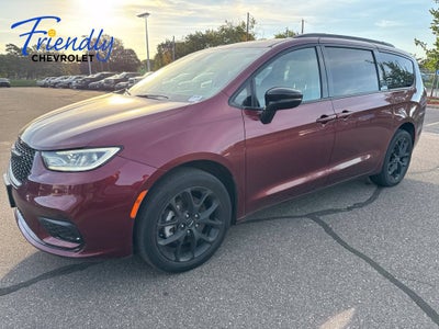 2023 Chrysler Pacifica Limited AWD