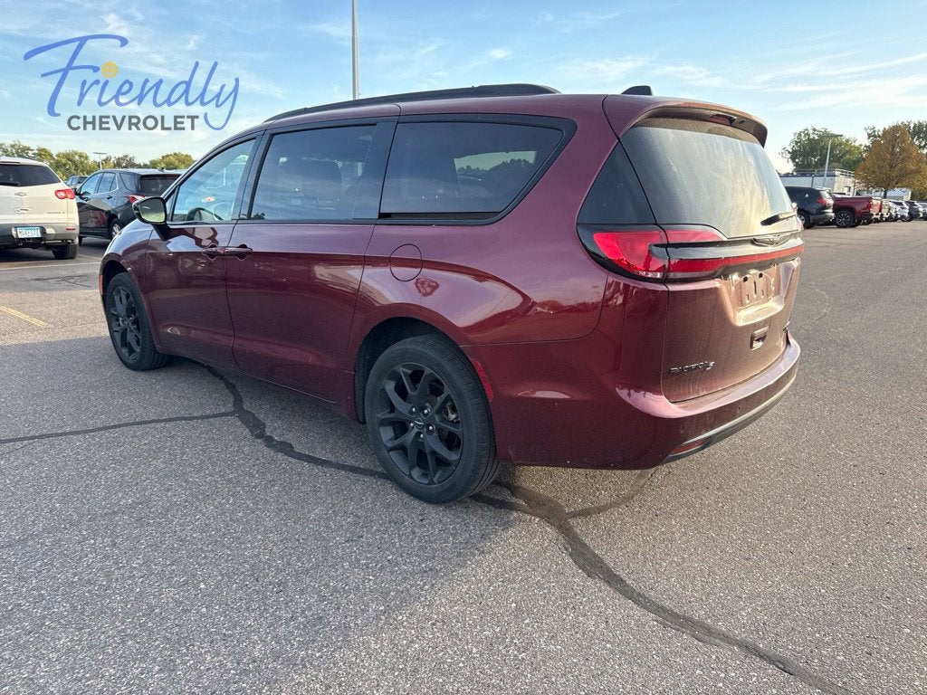 2023 Chrysler Pacifica Limited AWD