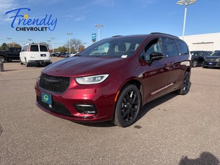 2023 Chrysler Pacifica Limited AWD