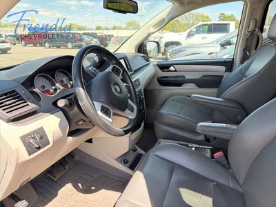 2014 Volkswagen Routan SE