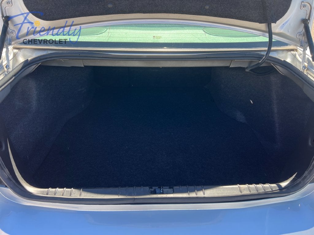 2011 Chevrolet Impala LT Retail