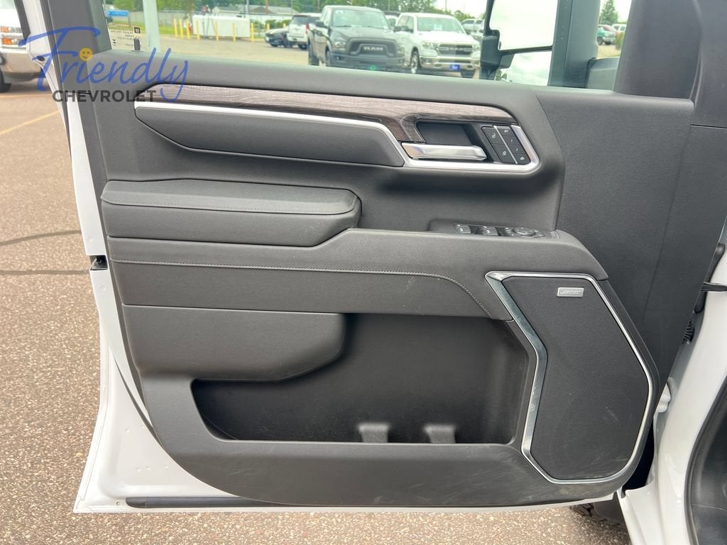 2025 Chevrolet Silverado 3500 HD LTZ