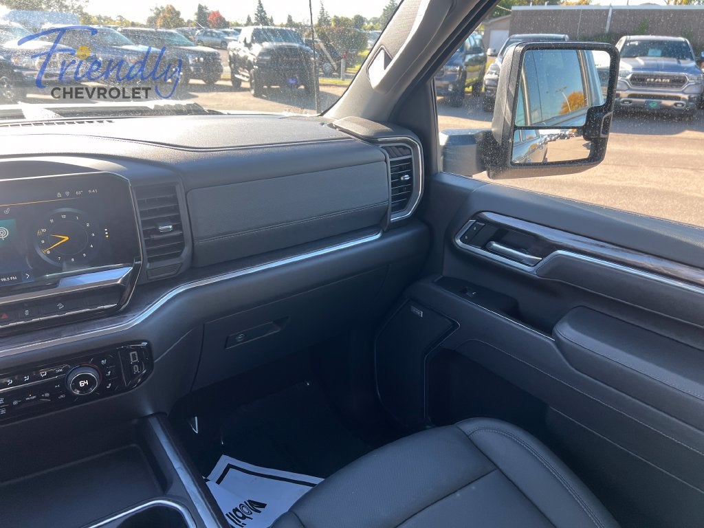 2025 Chevrolet Silverado 3500 HD LTZ