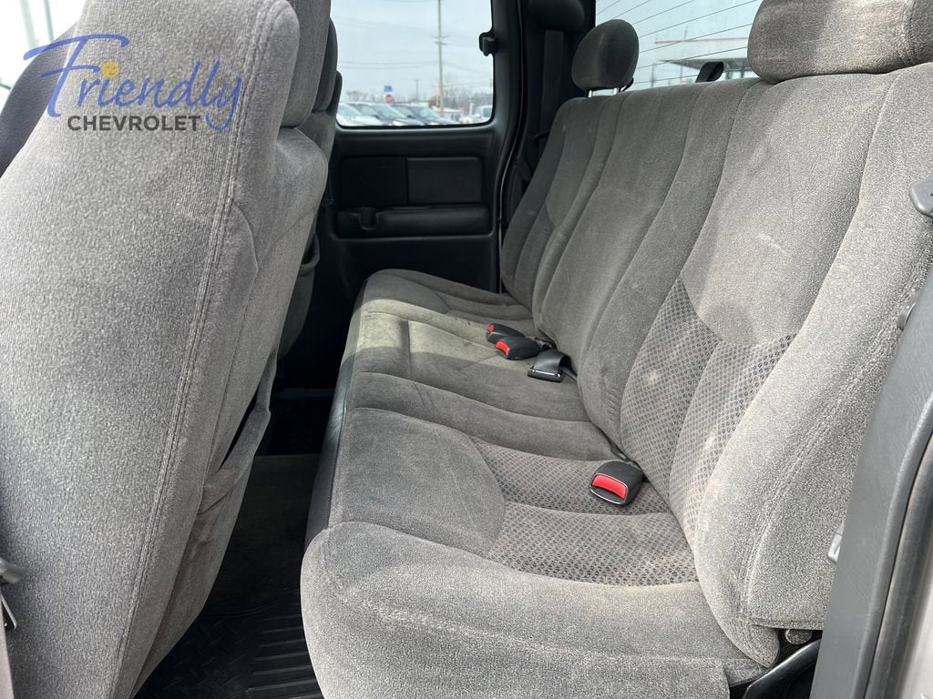 2004 Chevrolet Silverado 1500 LS