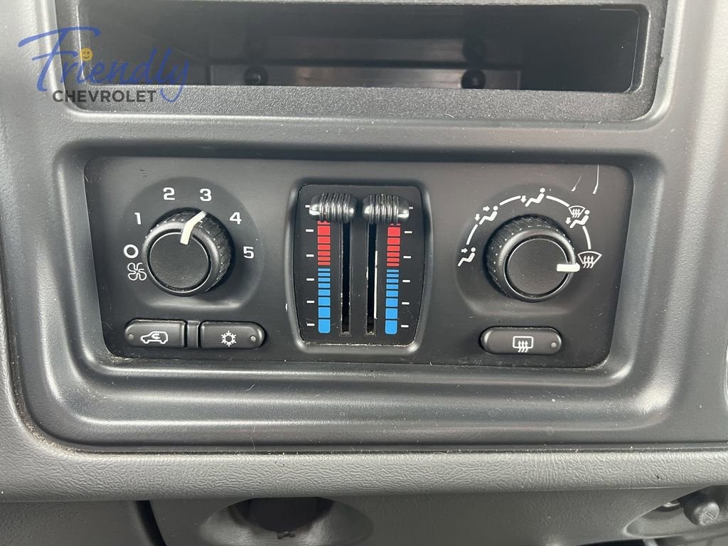 2004 Chevrolet Silverado 1500 LS