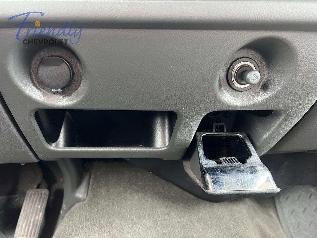 2004 Chevrolet Silverado 1500 LS