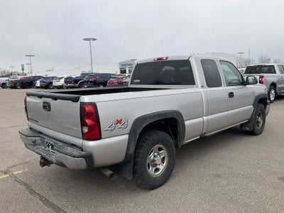 2004 Chevrolet Silverado 1500 LS