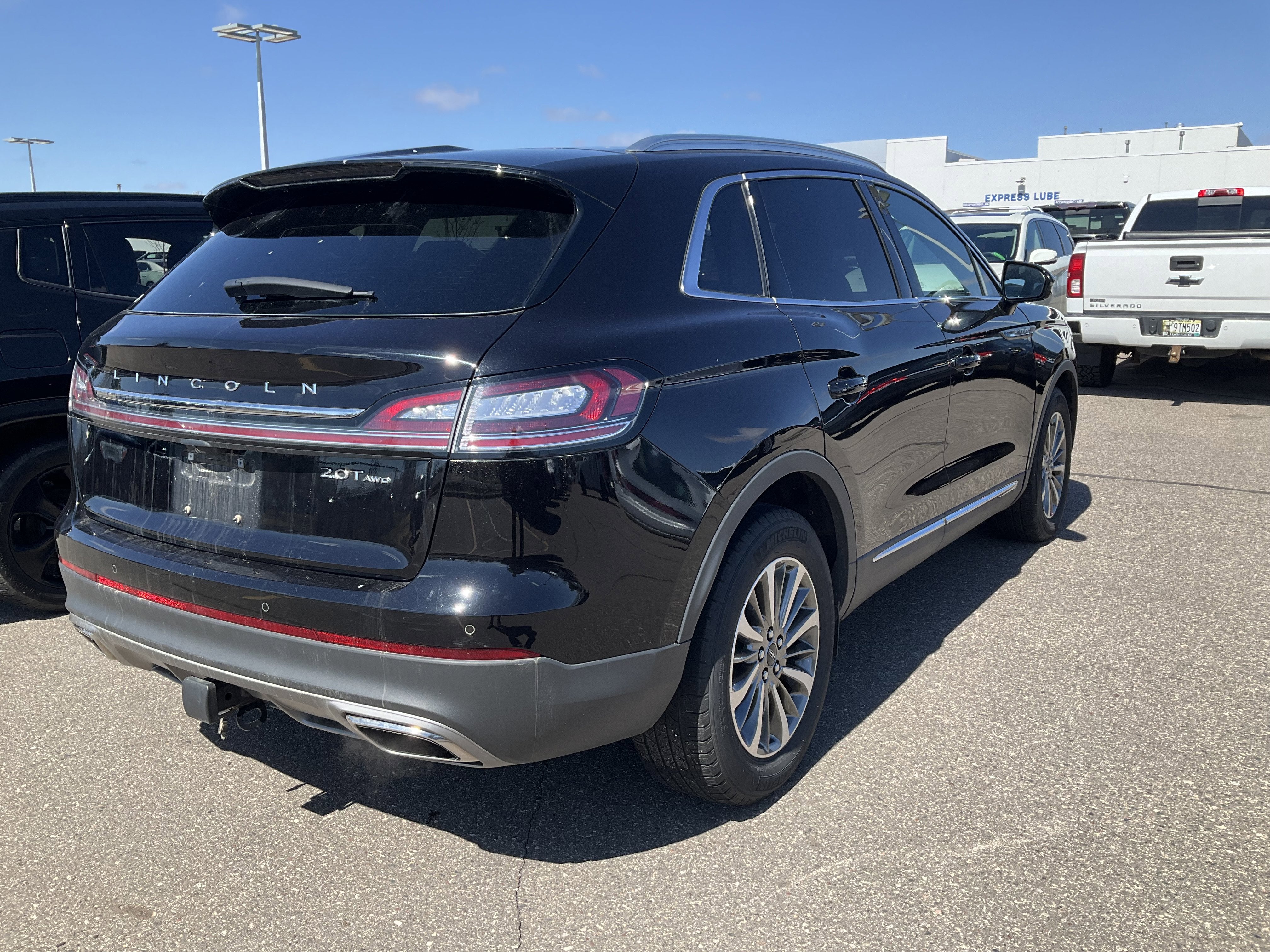 2019 Lincoln Nautilus Select