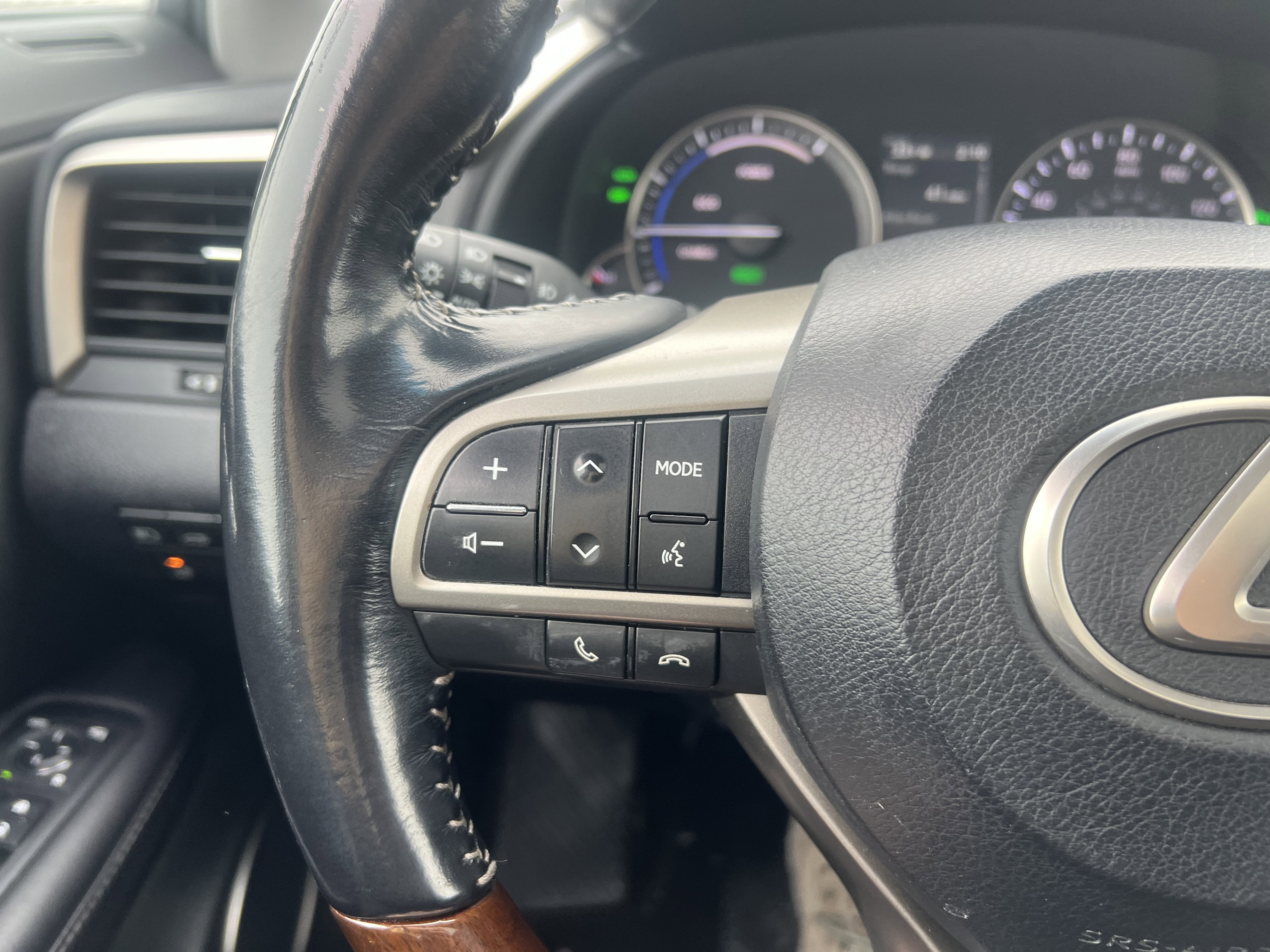 2016 Lexus RX 450h AWD 4dr