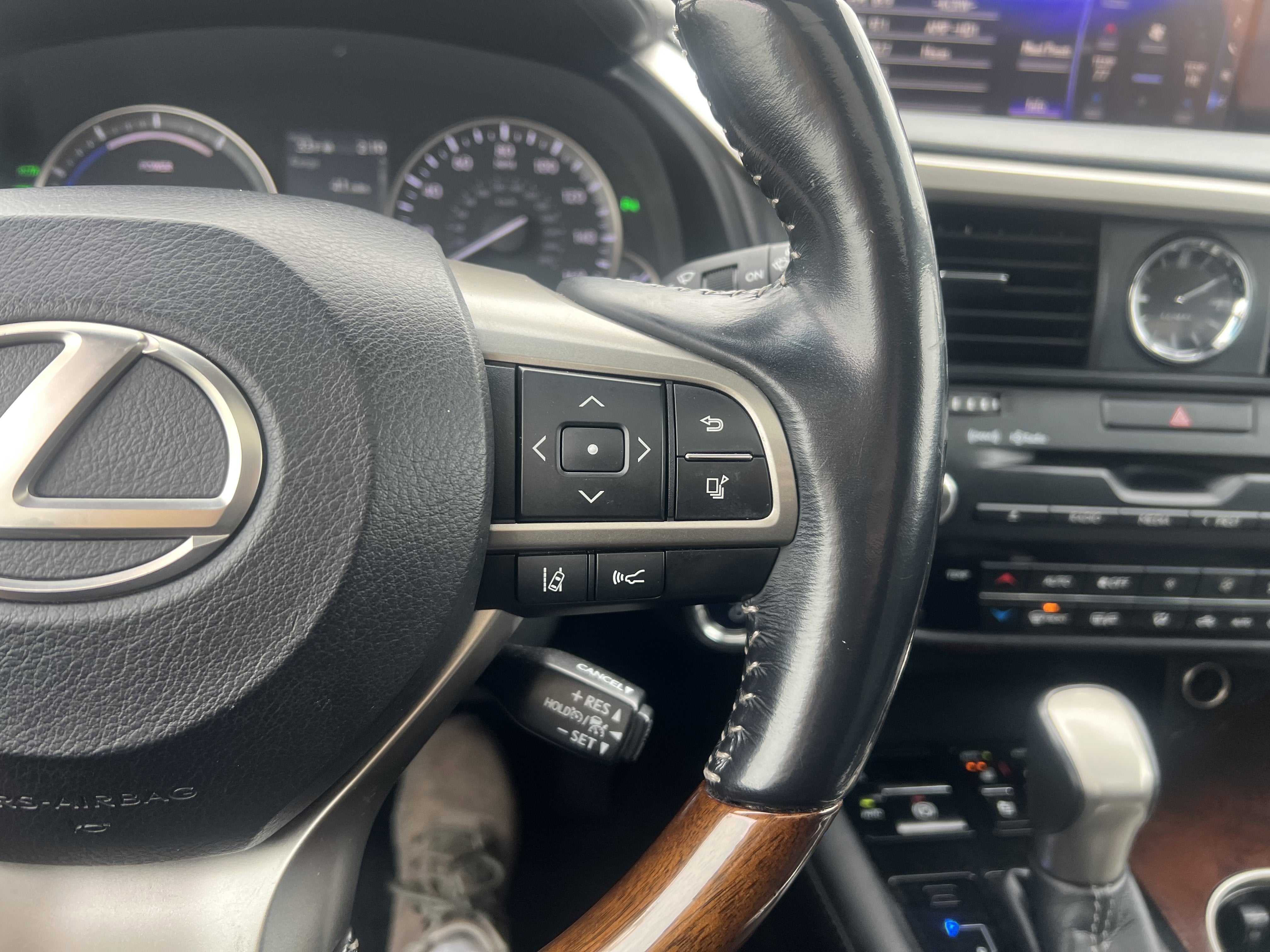 2016 Lexus RX 450h AWD 4dr