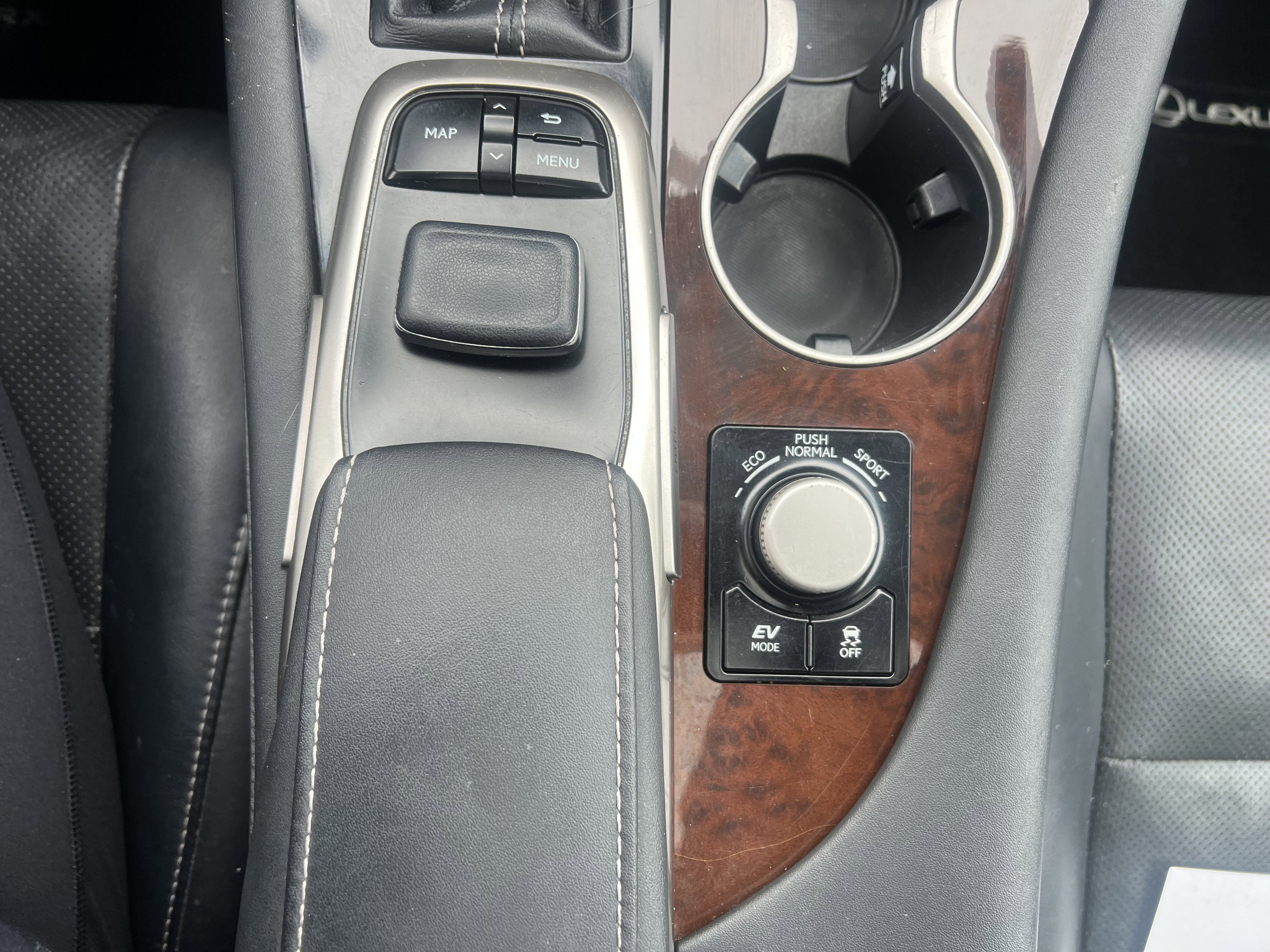 2016 Lexus RX 450h AWD 4dr