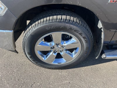 2017 RAM 1500 Big Horn Crew Cab 4x4 5'7" Box