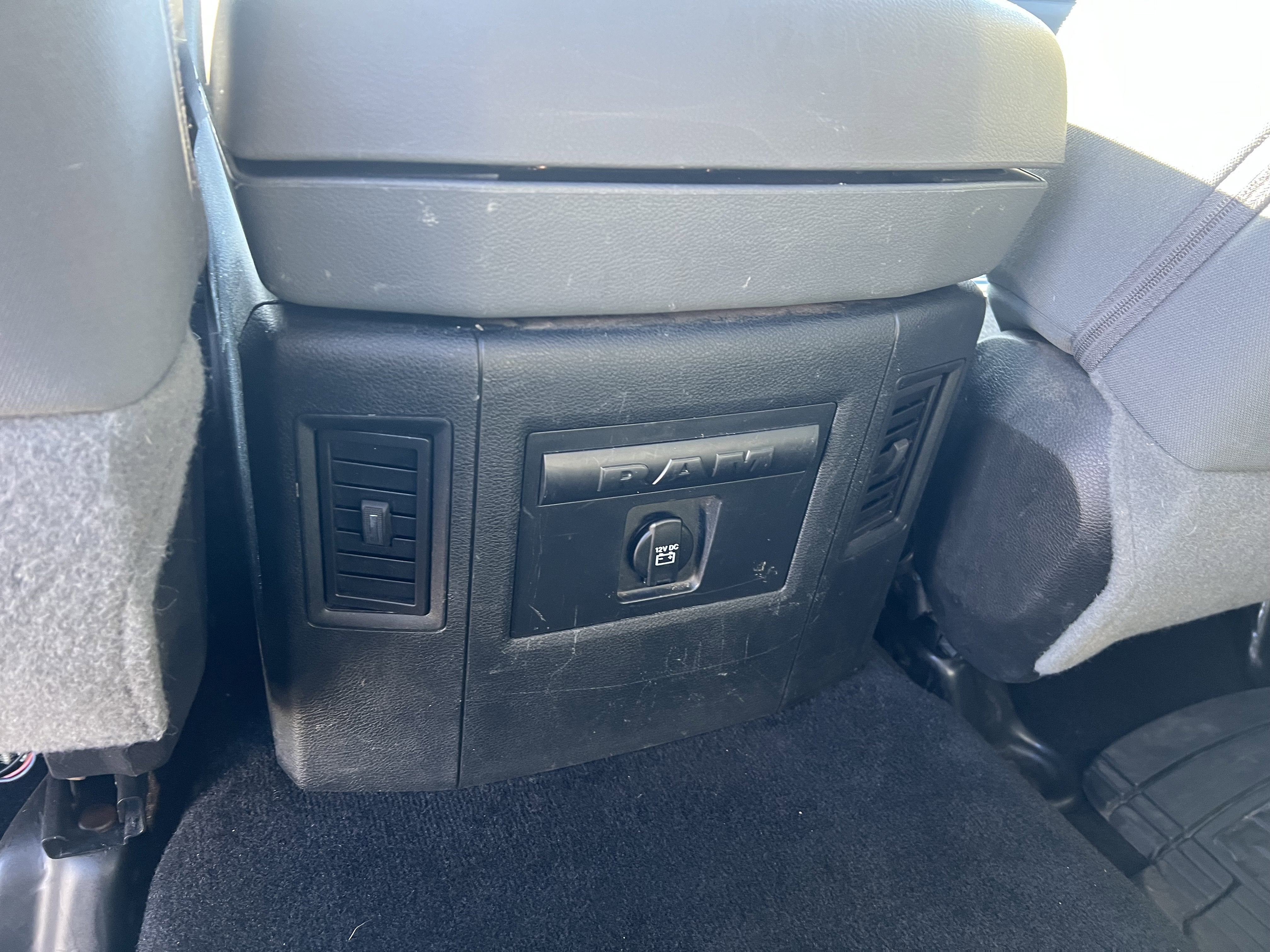 2017 RAM 1500 Big Horn Crew Cab 4x4 5'7" Box