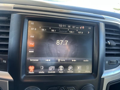 2017 RAM 1500 Big Horn Crew Cab 4x4 5'7" Box