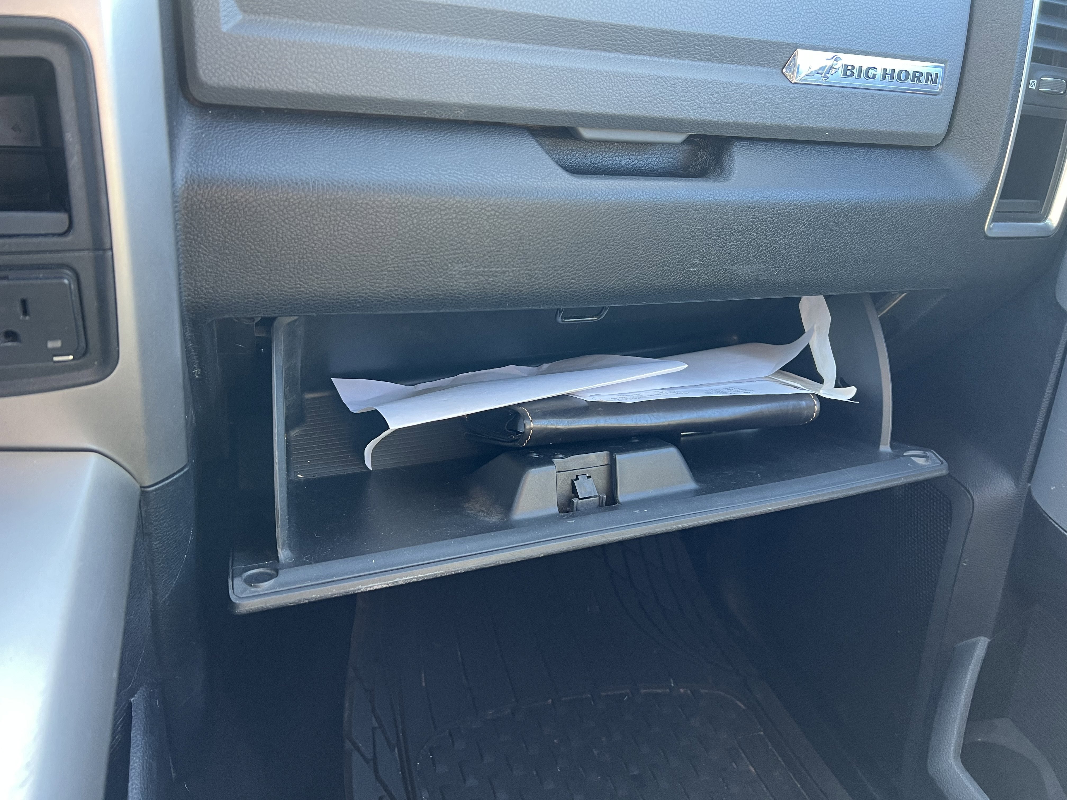 2017 RAM 1500 Big Horn Crew Cab 4x4 5'7" Box