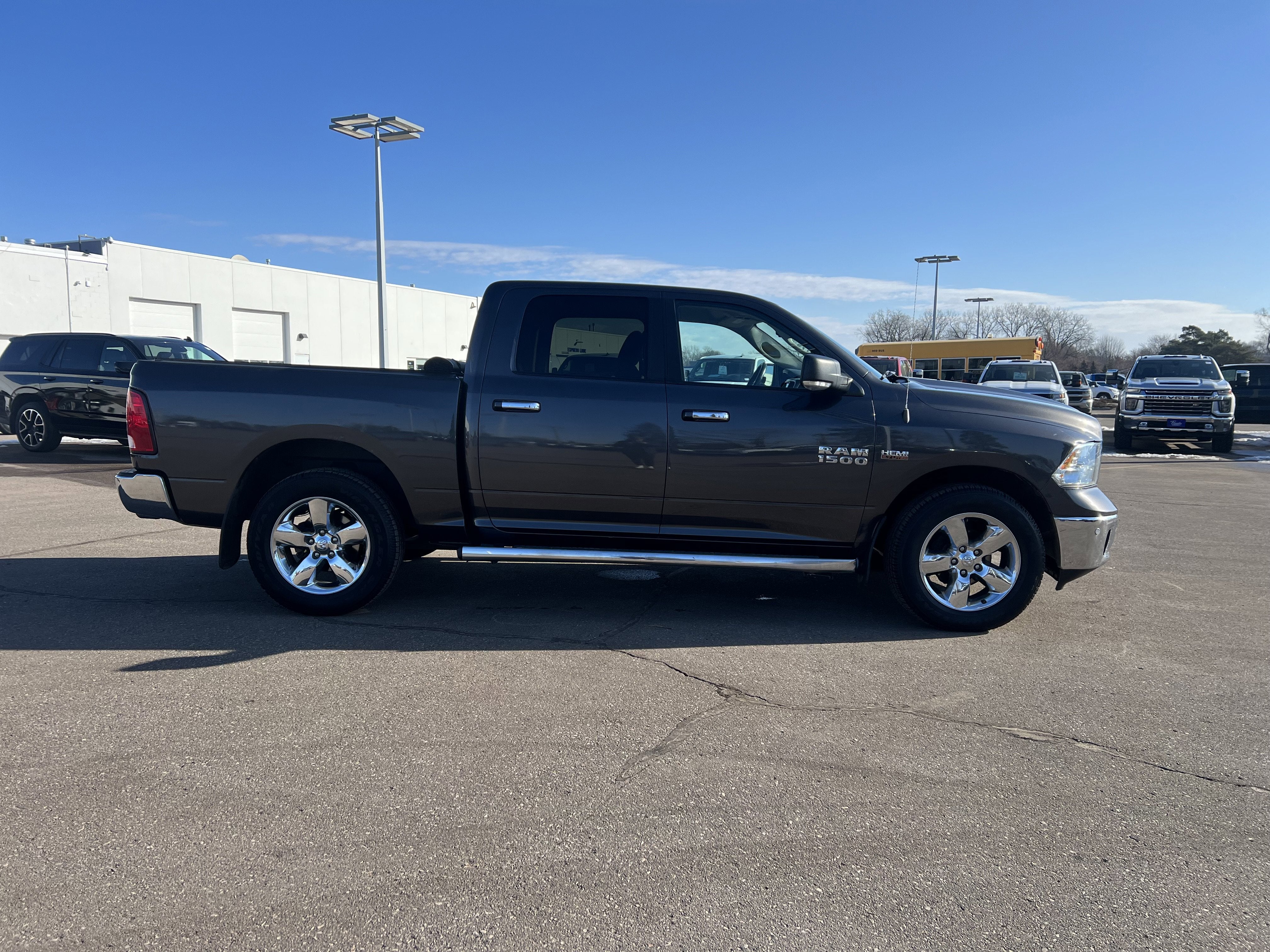 2017 RAM 1500 Big Horn Crew Cab 4x4 5'7" Box
