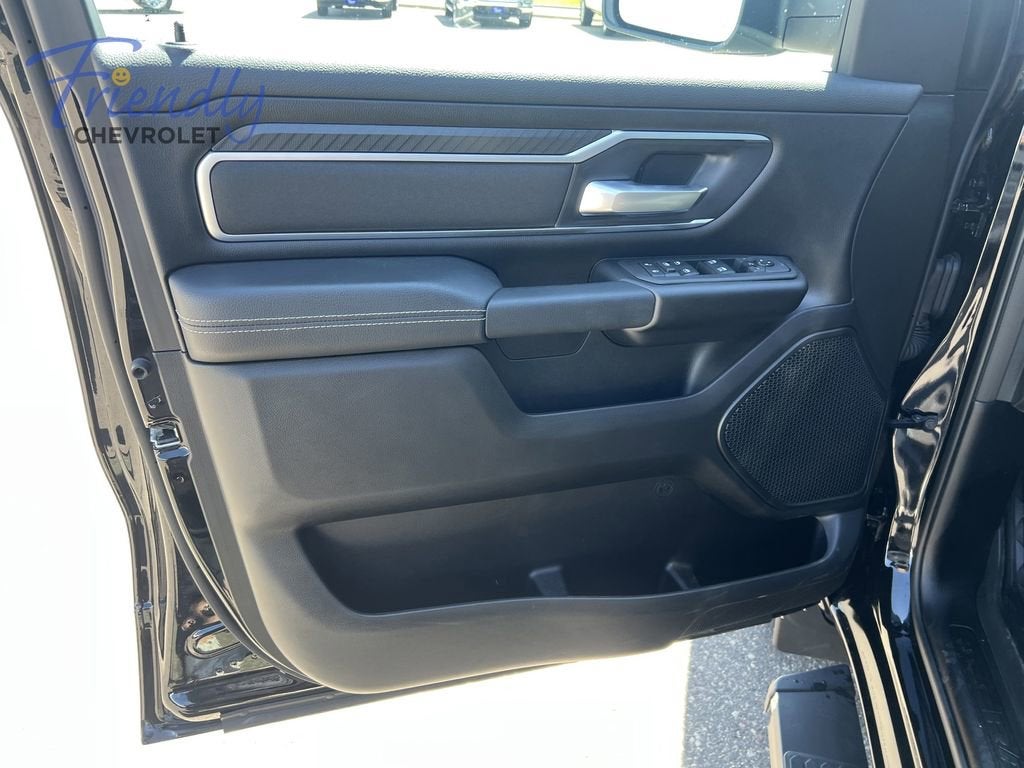 2025 RAM 1500 Big Horn Crew Cab 4x4 5'7" Box