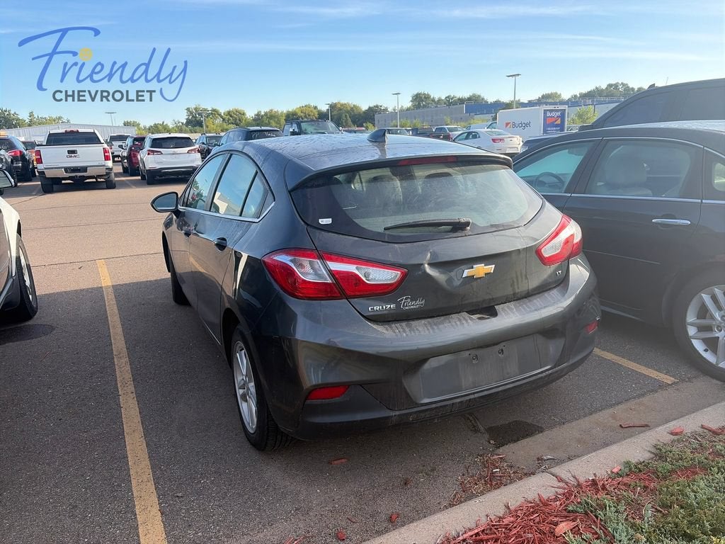 Used 2018 Chevrolet Cruze LT with VIN 3G1BE6SM2JS523486 for sale in Fridley, Minnesota