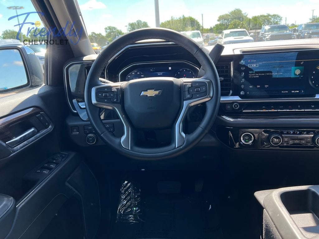 2023 Chevrolet Silverado 1500 LT (2FL)