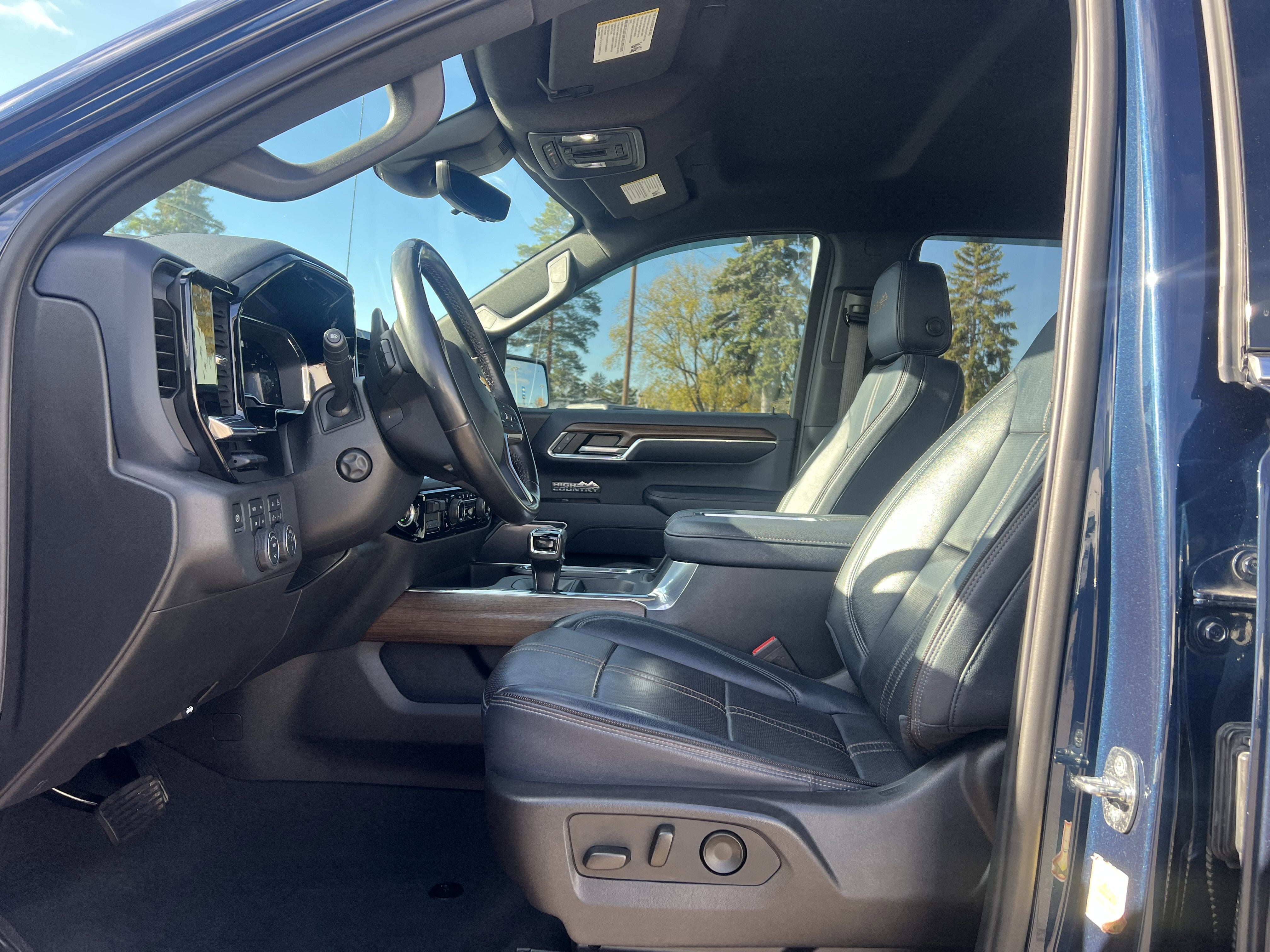 2022 Chevrolet Silverado 1500 High Country