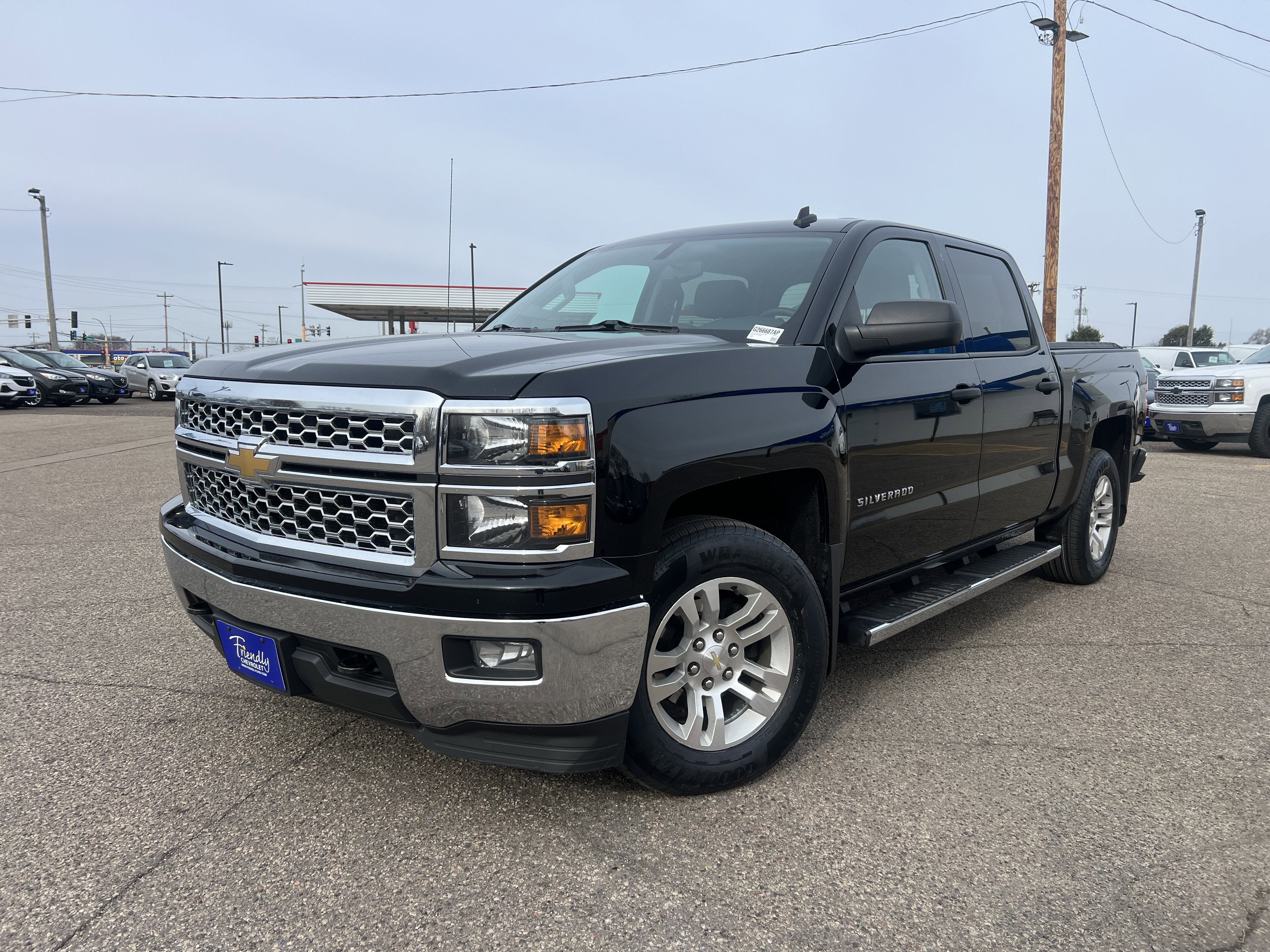 Used 2014 Chevrolet Silverado 1500 LT with VIN 3GCUKREC0EG266687 for sale in Fridley, Minnesota