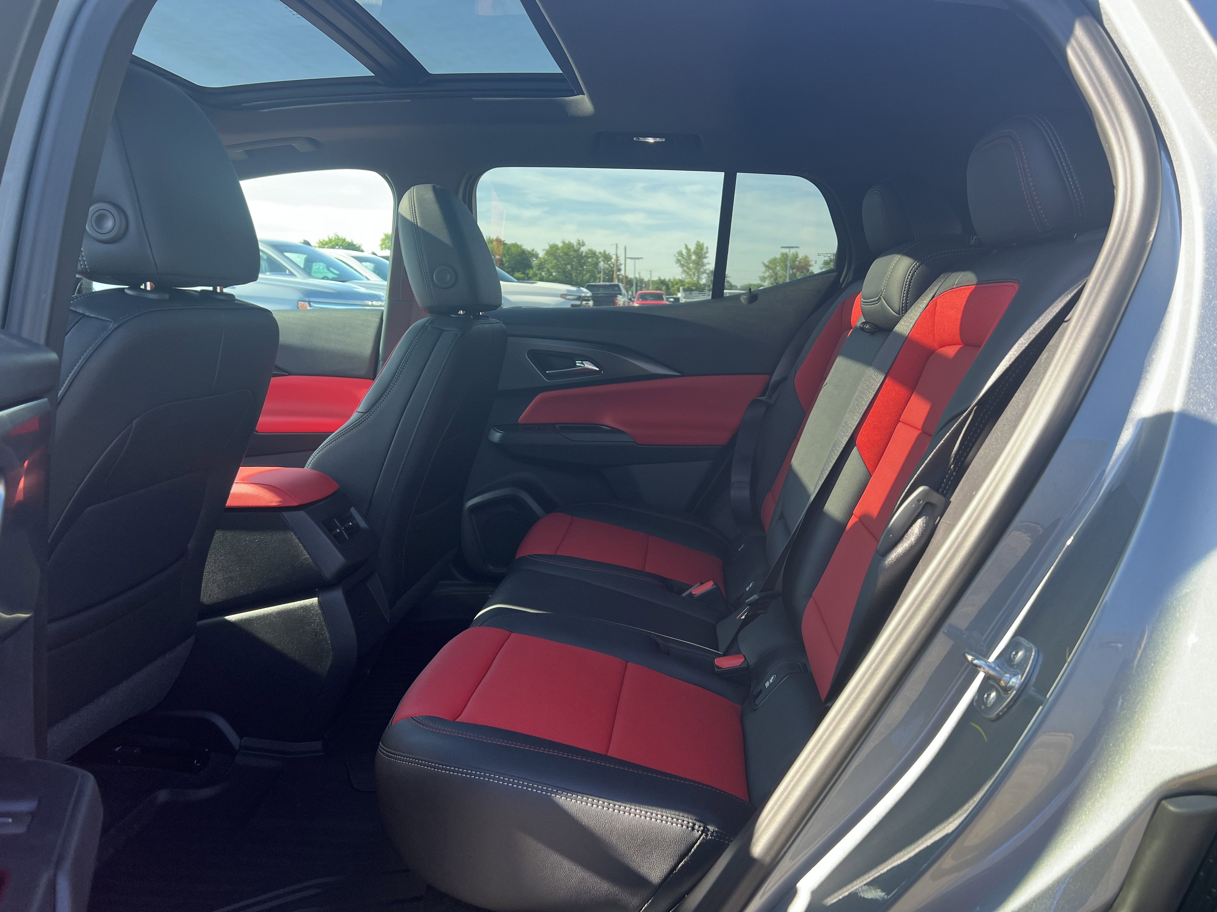 2025 Chevrolet Equinox EV RS