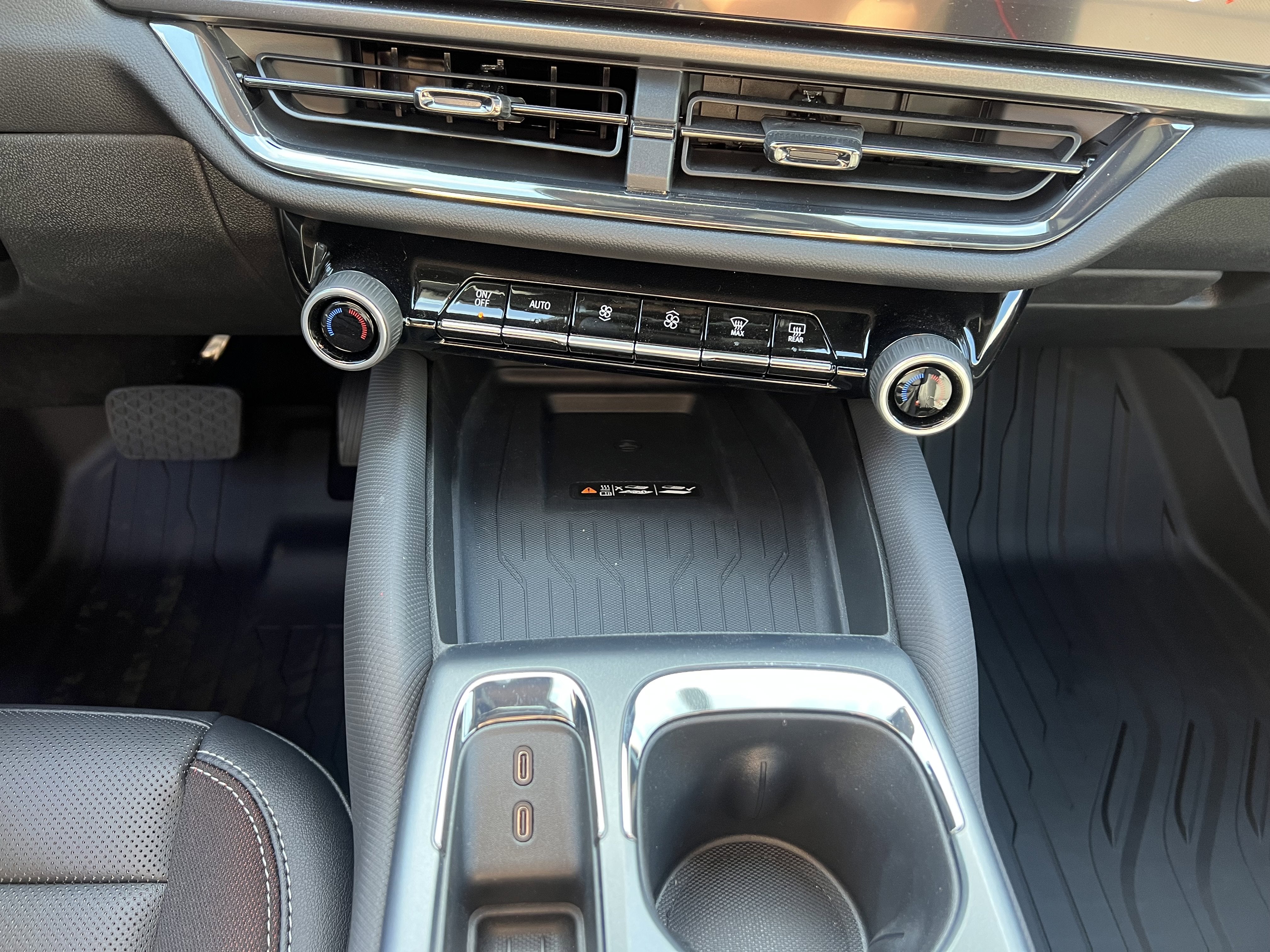 2025 Chevrolet Equinox EV RS