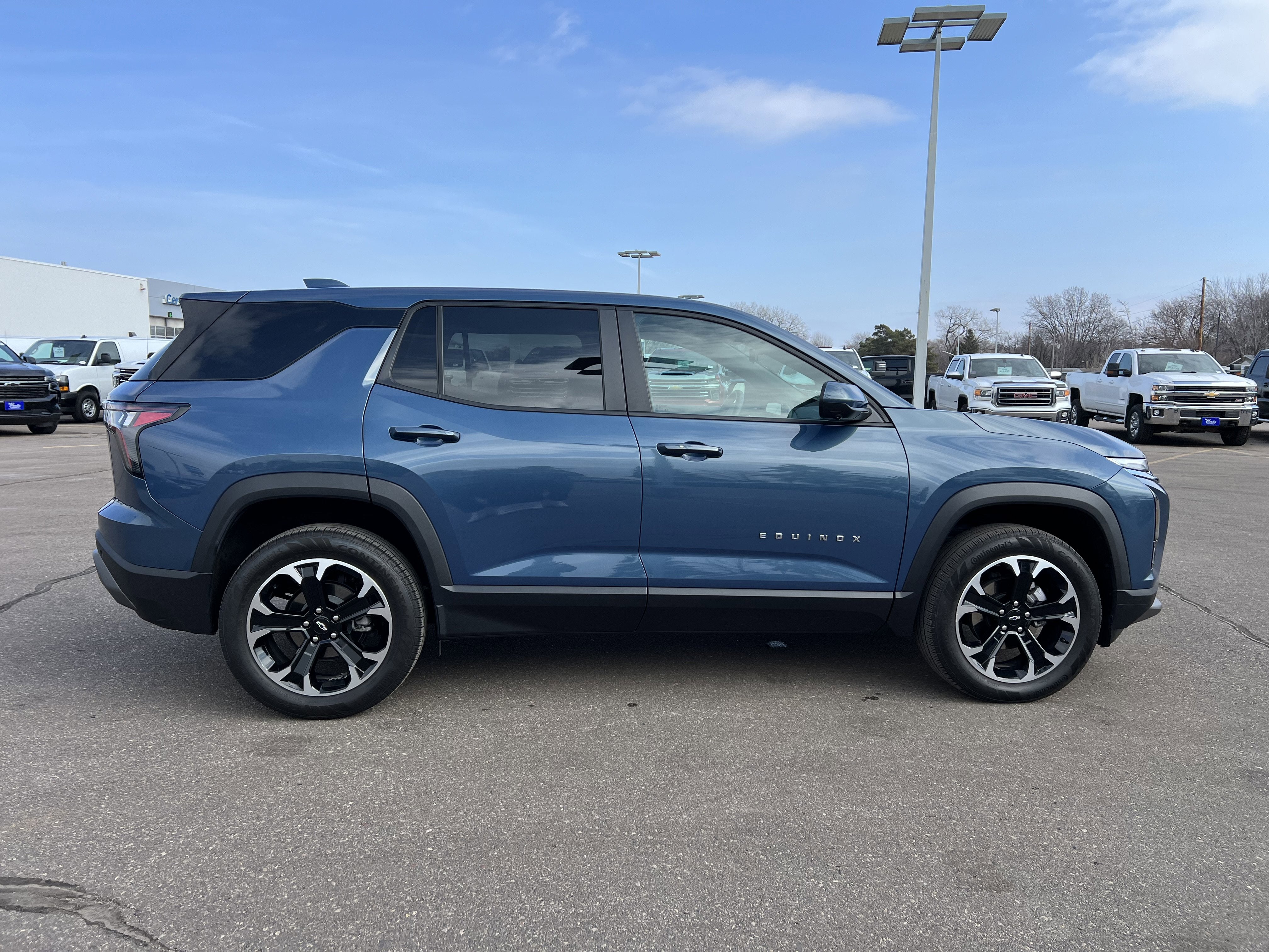 2025 Chevrolet Equinox LT