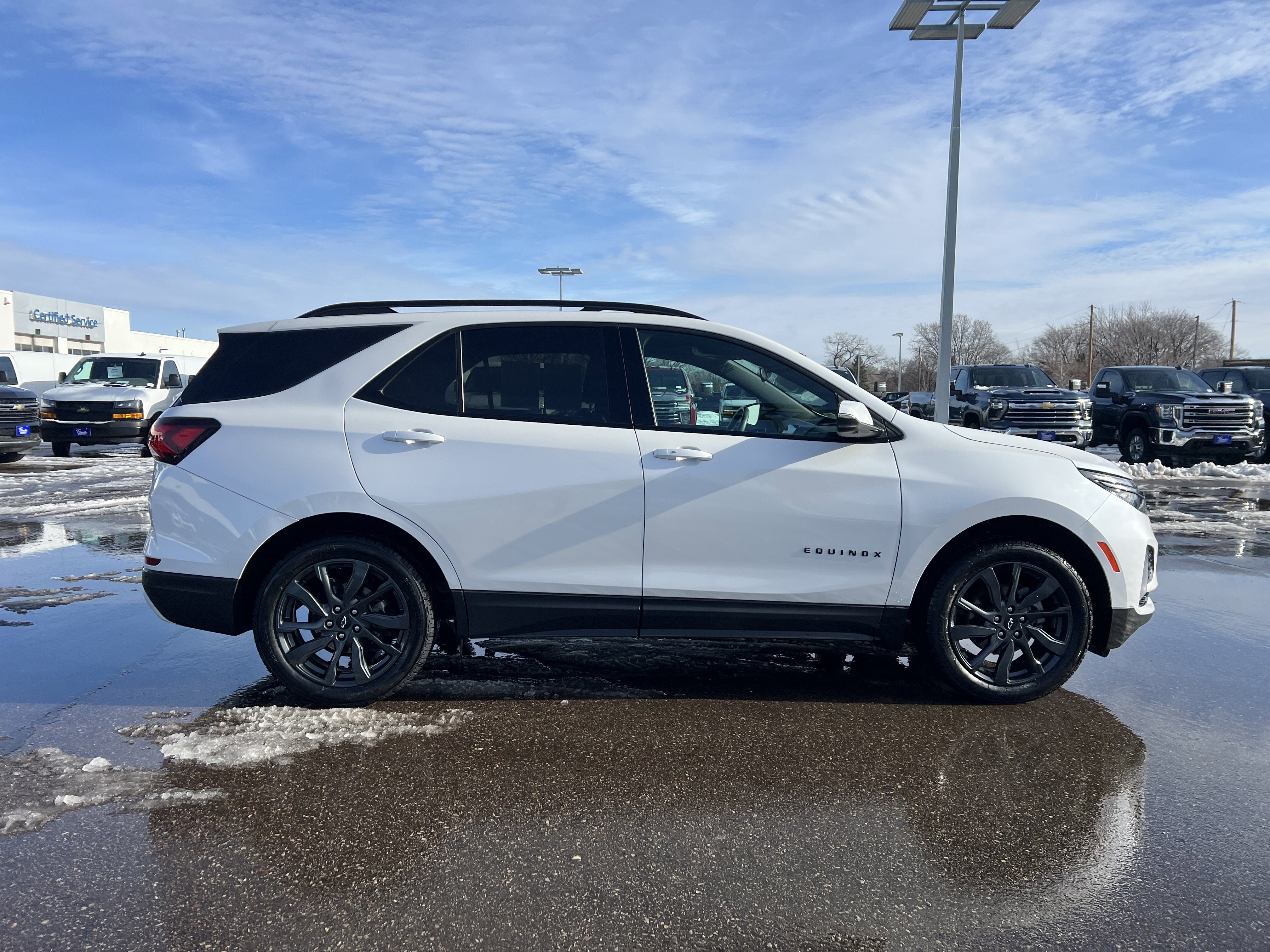 2023 Chevrolet Equinox RS