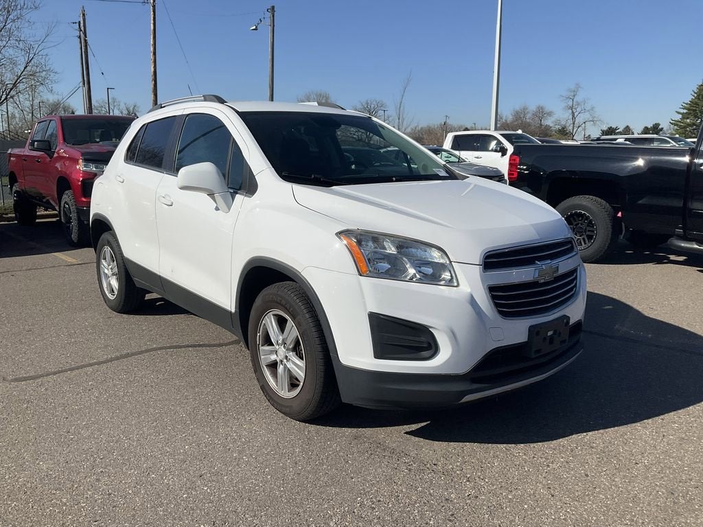 Used 2015 Chevrolet Trax LT with VIN 3GNCJRSB6FL231923 for sale in Fridley, Minnesota