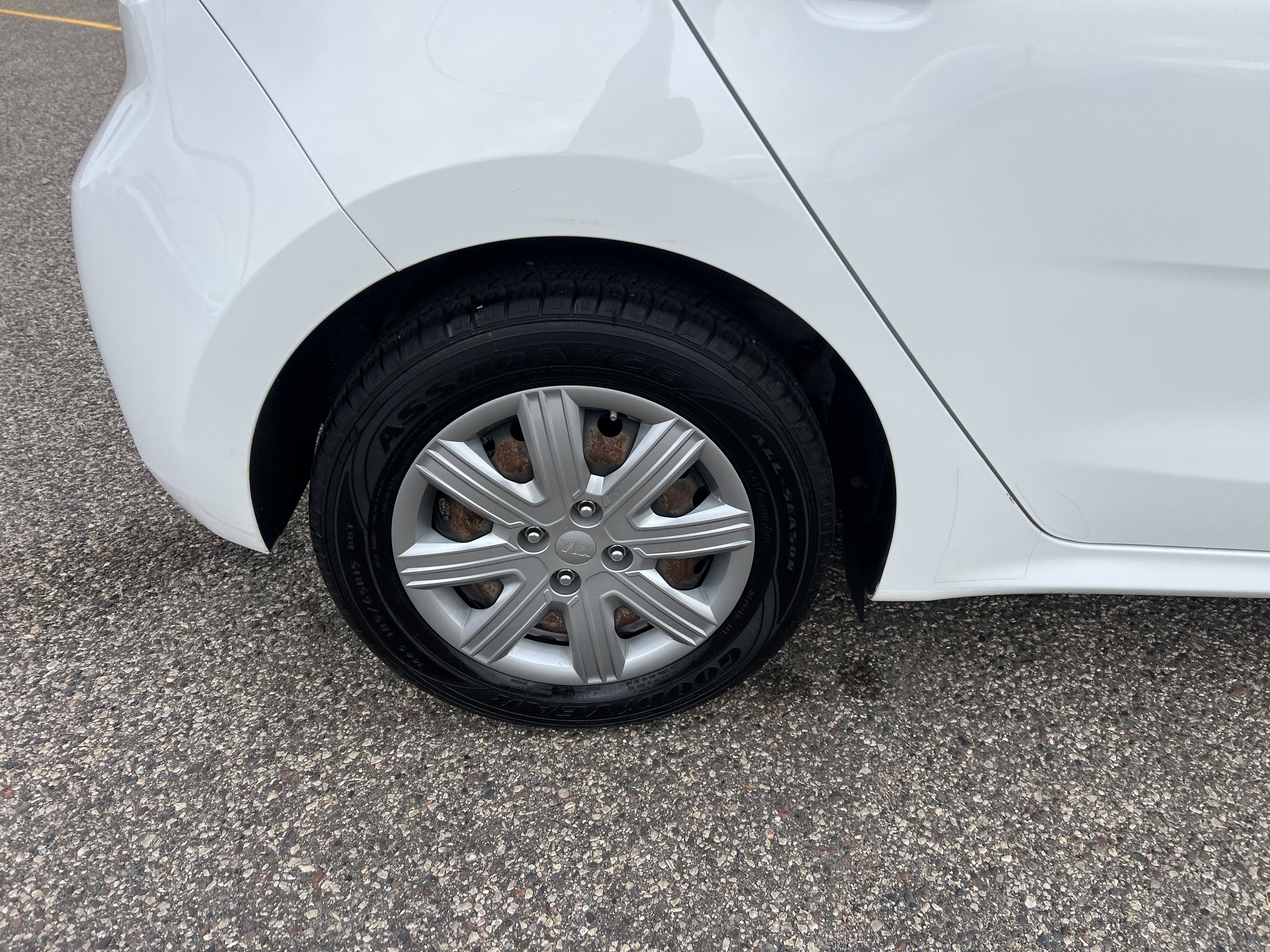 2021 Kia Rio 5-Door S