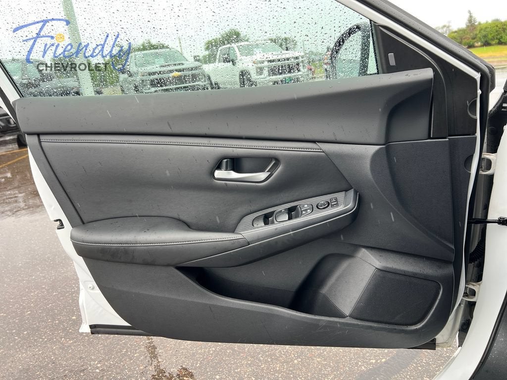 2022 Nissan Sentra SV Xtronic CVT