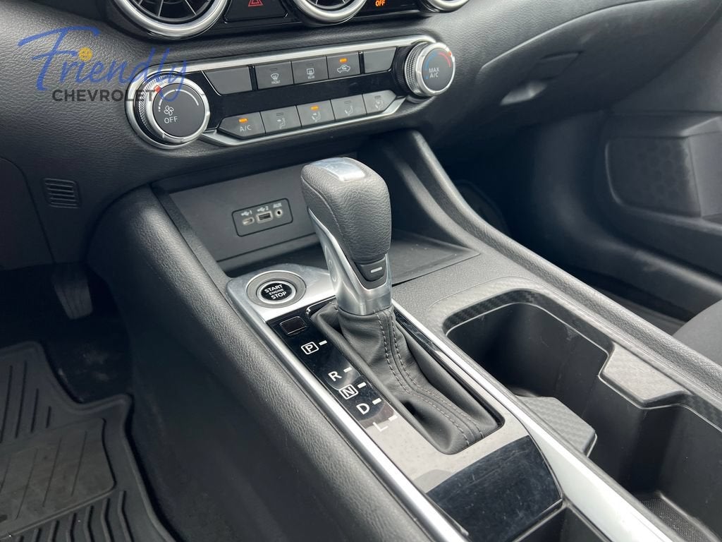 2022 Nissan Sentra SV Xtronic CVT