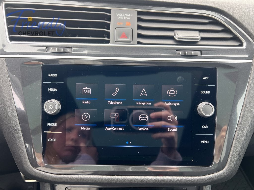 2024 Volkswagen Tiguan 2.0T SE R-Line Black