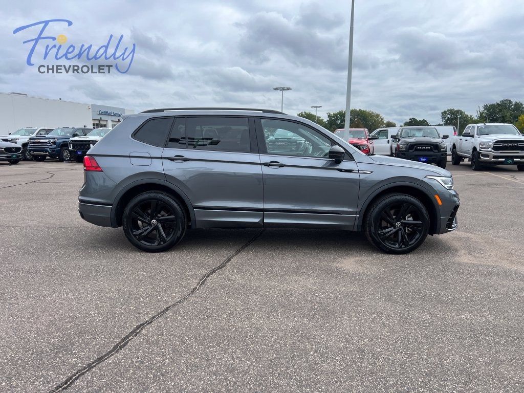 2024 Volkswagen Tiguan 2.0T SE R-Line Black