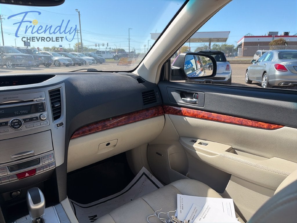 2011 Subaru Outback 2.5i Limited Pwr Moon