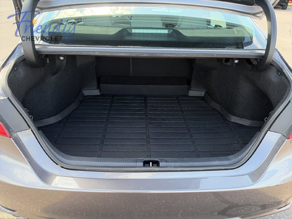 2024 Toyota Camry Hybrid SE