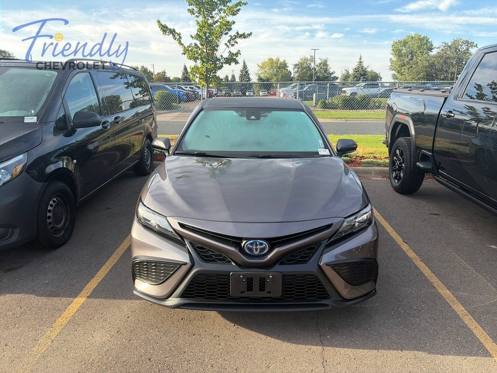 2024 Toyota Camry Hybrid SE