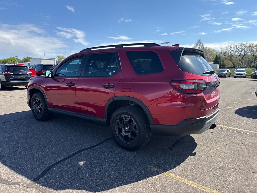 Used 2025 Honda Pilot TrailSport with VIN 5FNYG1H61SB055302 for sale in Fridley, Minnesota