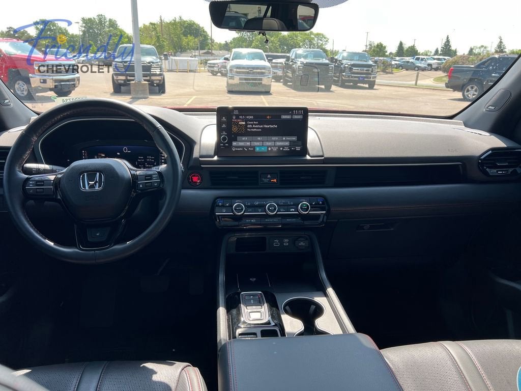 2025 Honda Pilot Black Edition
