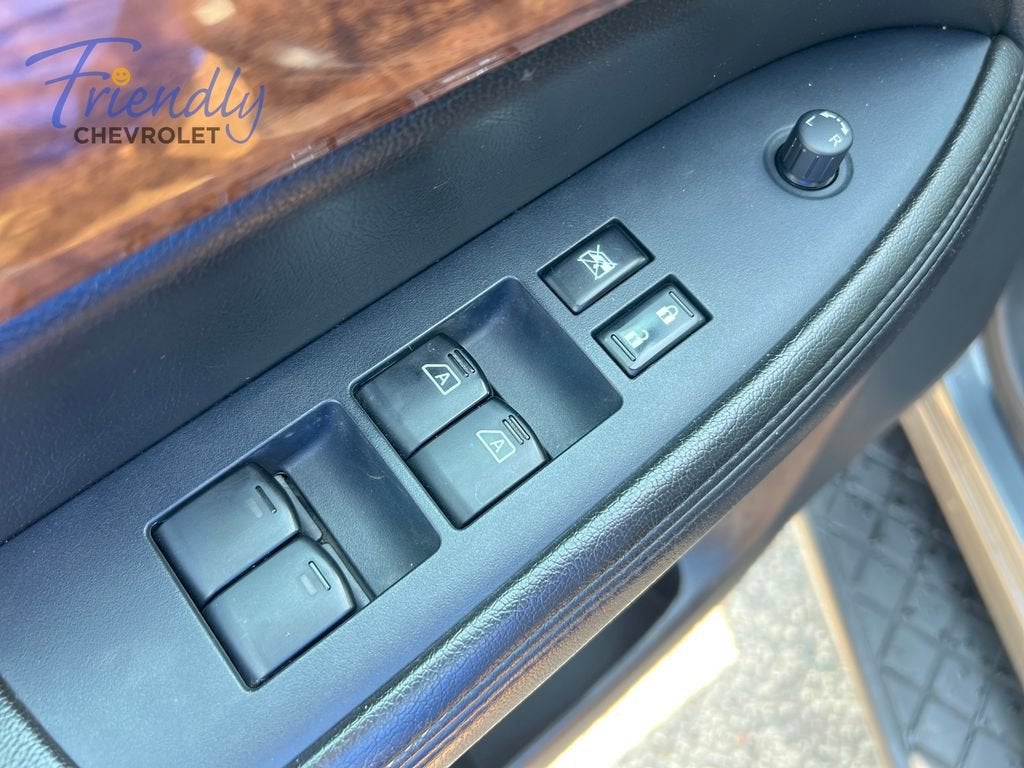 2014 Nissan Armada SV