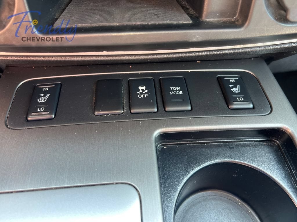 2014 Nissan Armada SV