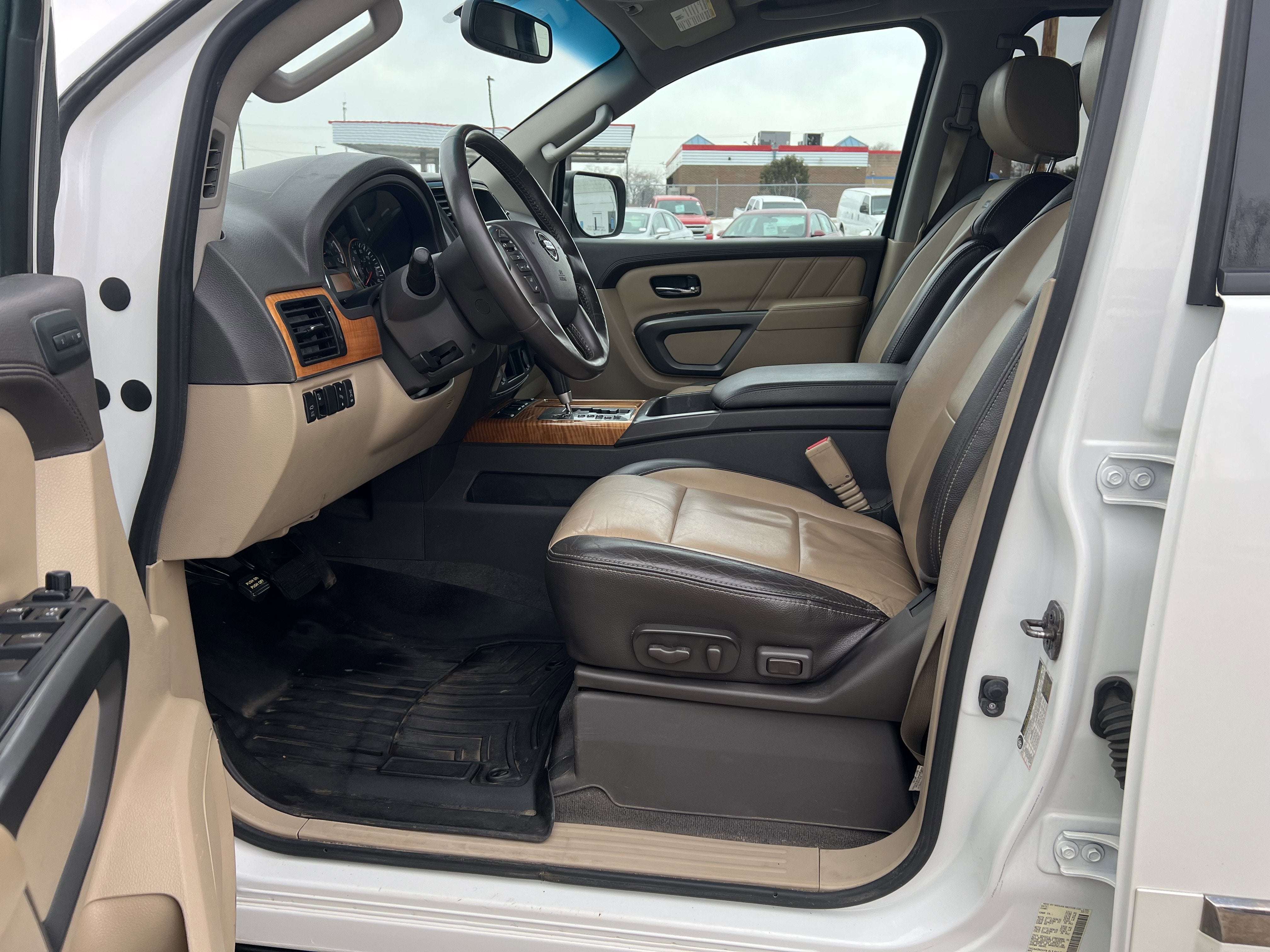 2015 Nissan Armada Platinum