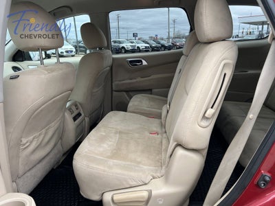 2016 Nissan Pathfinder S