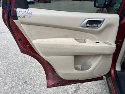 2016 Nissan Pathfinder S