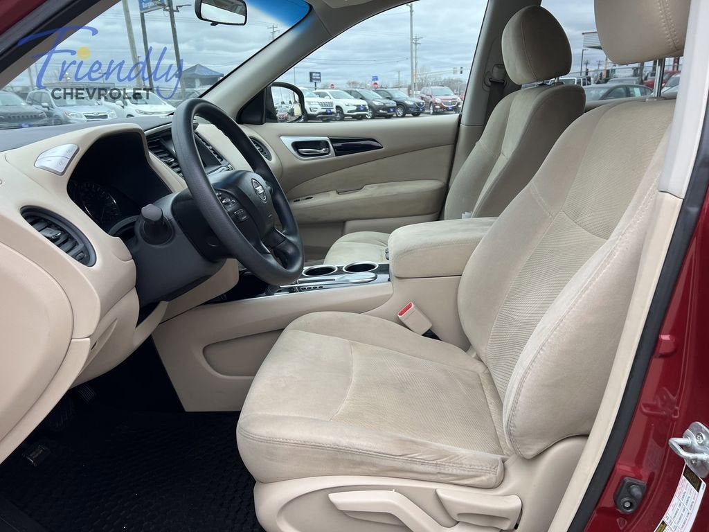 2016 Nissan Pathfinder S
