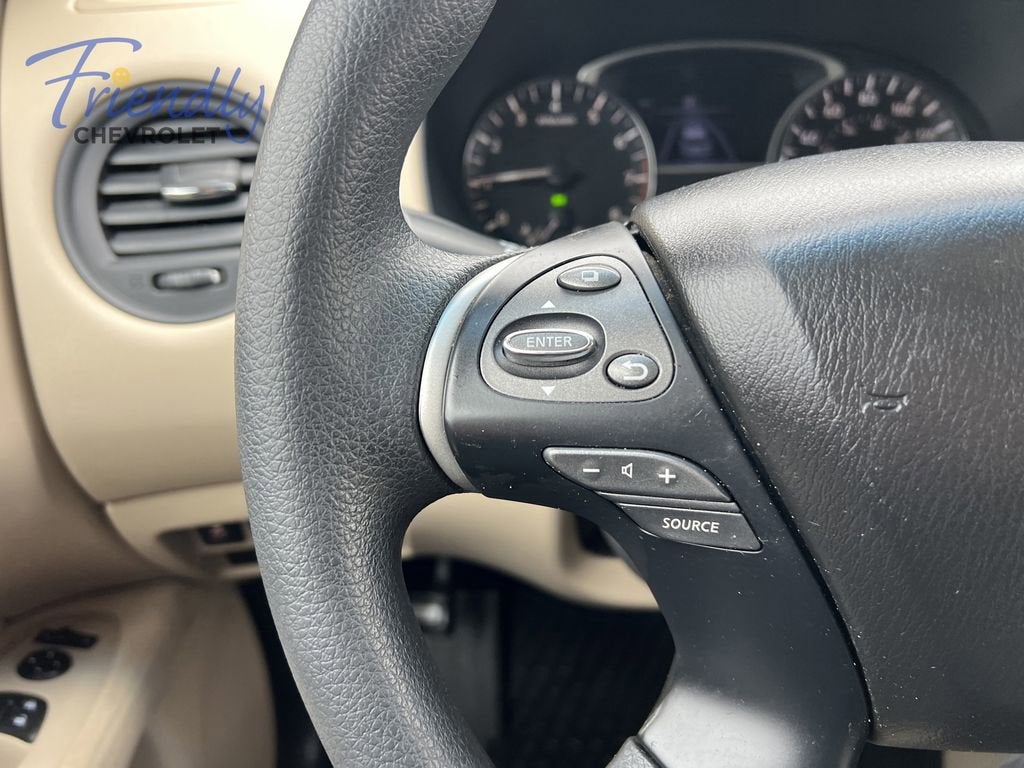 2016 Nissan Pathfinder S