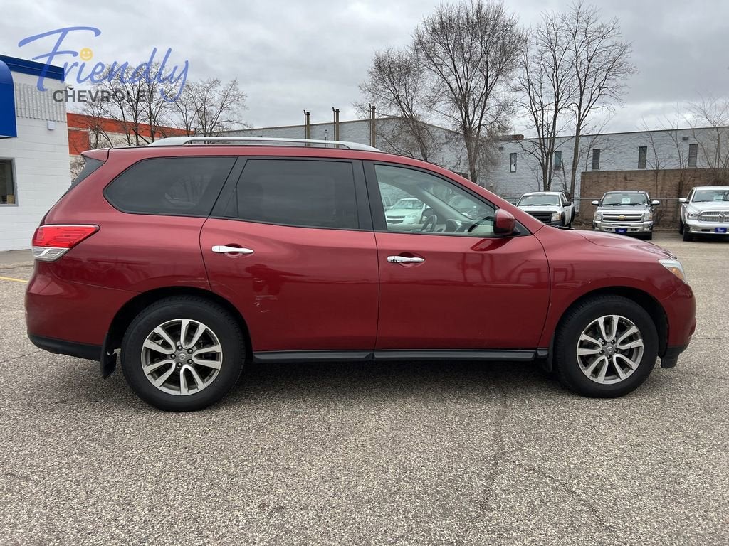 2016 Nissan Pathfinder S