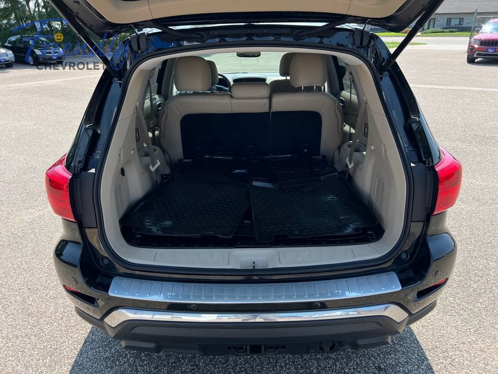 2017 Nissan Pathfinder SL